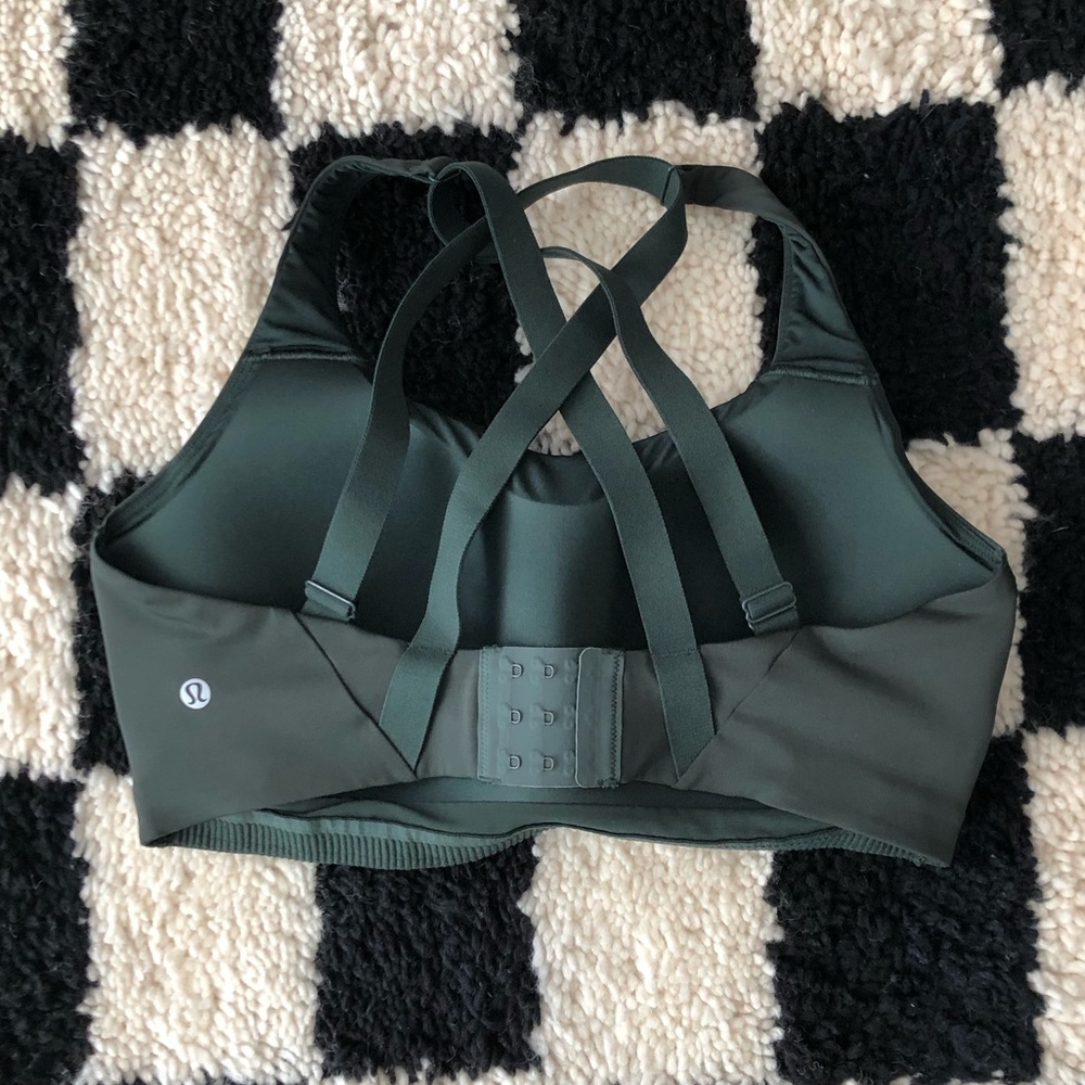 Lululemon Sports Bra EUC